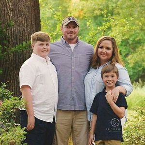 Meet your Posher, Derrick